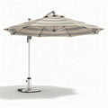 Parasolscherm met een diameter van 250 cm in beige en grijs gestreept katoen en aluminium voet